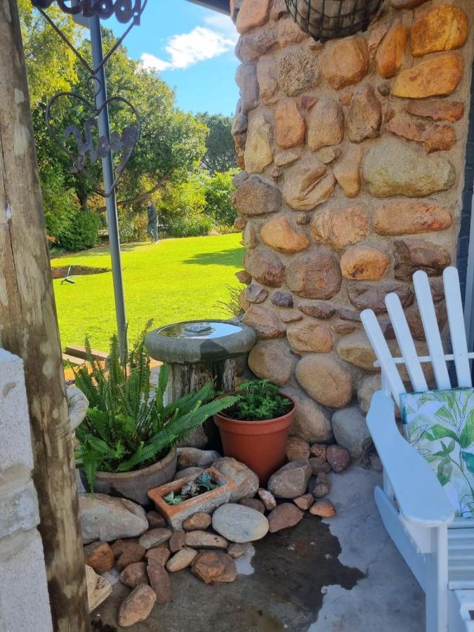 Angel 8 Airbnb Apartment 2 Robertson Exterior photo